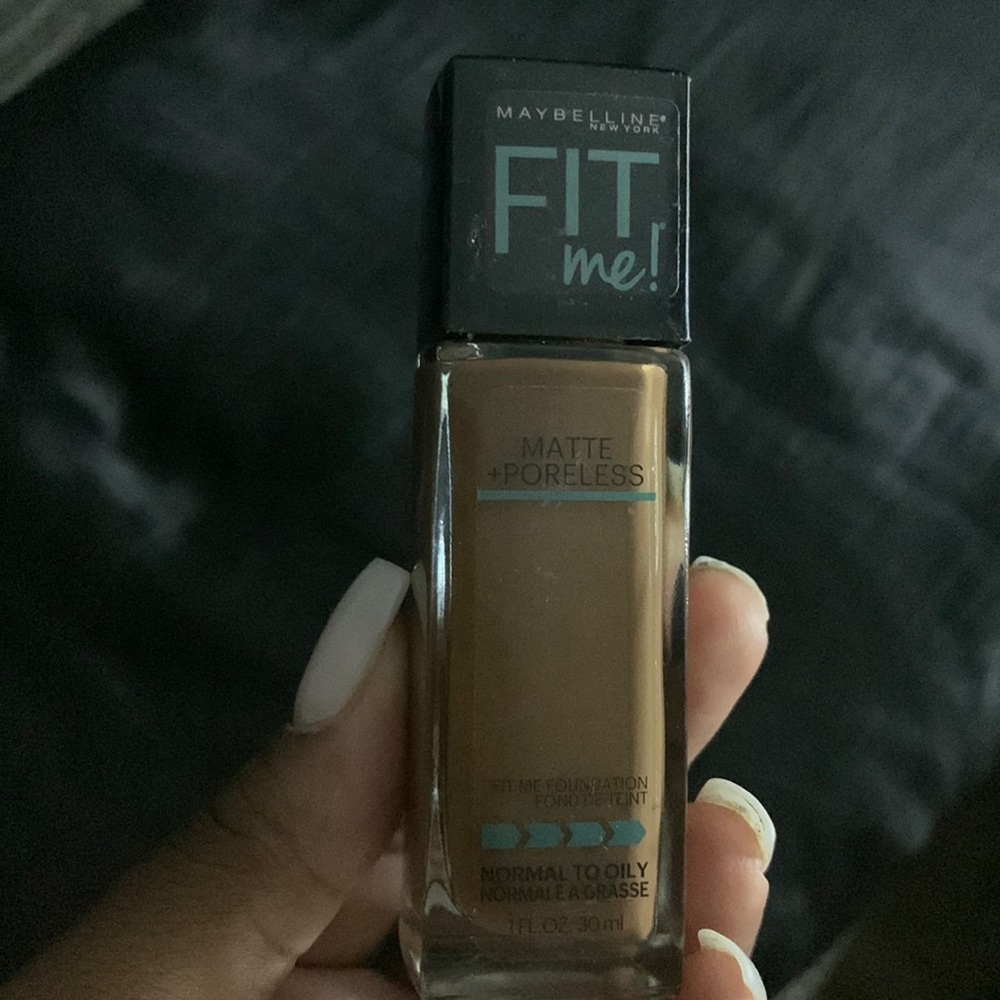 Maybelline New York: Fit Me! Foundation
